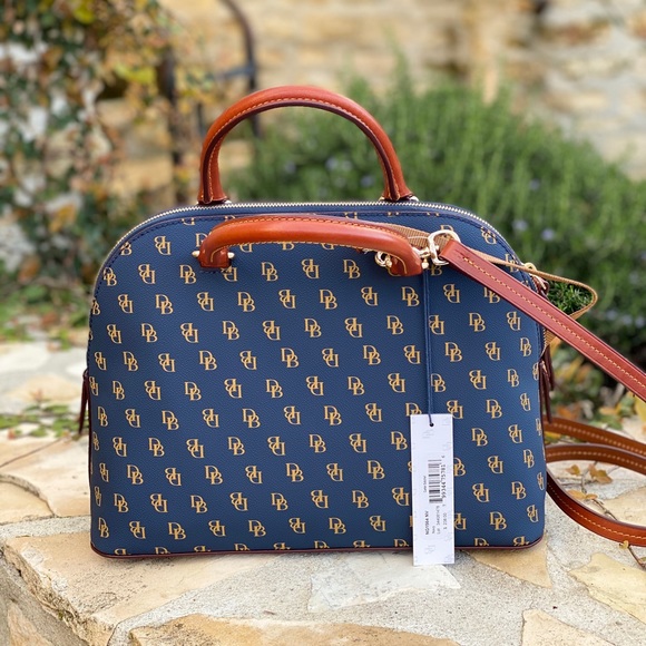 NWT Dooney&Bourke zip zip top Satchel signature - Picture 3 of 8